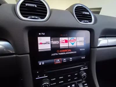 Vendo Porsche 718 Boxster 2019 - 64900 EUR, 68000 km - AUTO.MOTO.pt