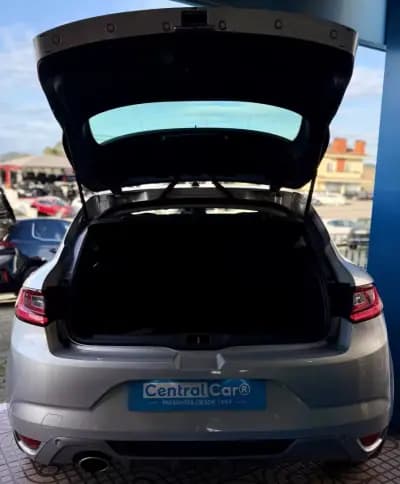 Sell Renault Mégane 2020 - 17950 EUR, 114000 km - AUTO.MOTO.pt