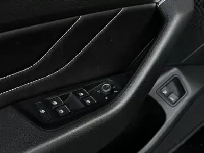 Sell Volkswagen Arteon 2023 - 31990 EUR, 45800 km - AUTO.MOTO.pt