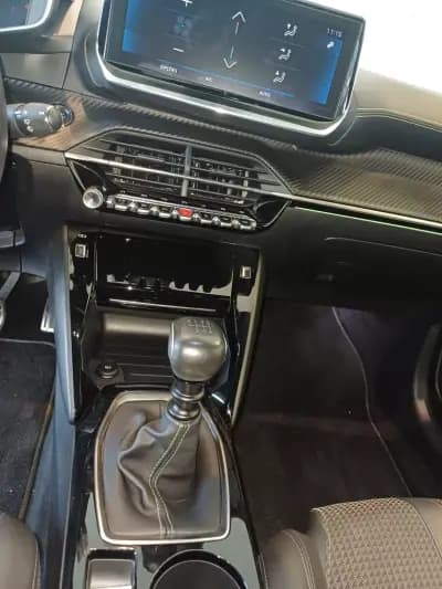 Sell Peugeot 208 2020 - 19250 EUR, 50860 km - AUTO.MOTO.pt