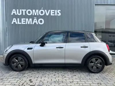 Sell MINI 2023 - 25750 EUR, 34717 km - AUTO.MOTO.pt