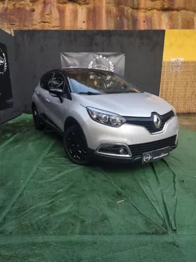 Sell Renault Captur 2015 - 10400 EUR, 180000 km - AUTO.MOTO.pt