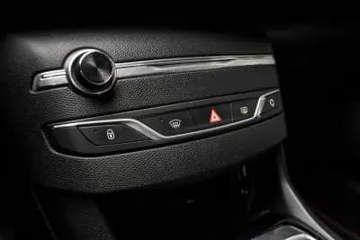 Vendo Peugeot 308 SW 2016 - 7990 EUR, 223142 km - AUTO.MOTO.pt