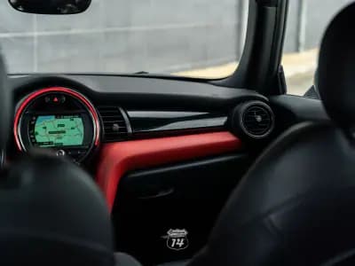 Sell MINI 2019 - 17990 EUR, 53900 km - AUTO.MOTO.pt