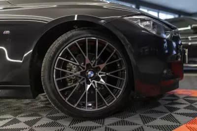 Vendo BMW 318 2015 - 20490 EUR, 163241 km - AUTO.MOTO.pt