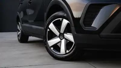 Vendo Opel Crossland X 2021 - 13999 EUR, 124000 km - AUTO.MOTO.pt