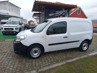Sell Renault Kangoo 2016 - 9990 EUR, 102740 km - AUTO.MOTO.pt