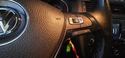 Vendo Volkswagen Jetta 2017 - 8990 EUR, 260000 km - AUTO.MOTO.pt