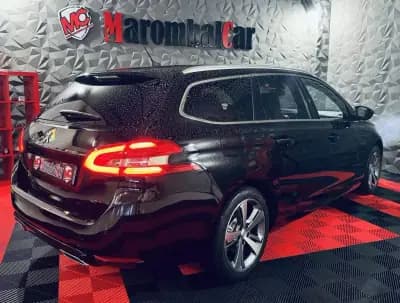 Vendo Peugeot 308 2020 - 23990 EUR, 32813 km - AUTO.MOTO.pt