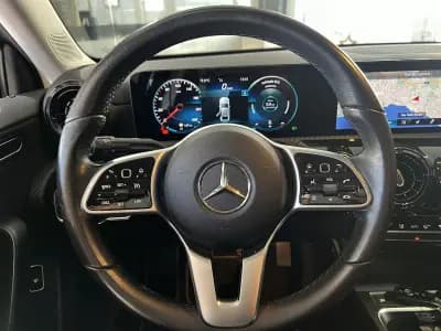 Sell Mercedes-Benz A 180 Limousine 2020 - 23600 EUR, 81132 km - AUTO.MOTO.pt
