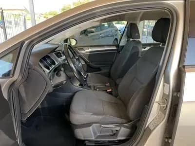 Vendo Volkswagen Golf Variant 2015 - 12950 EUR, 159206 km - AUTO.MOTO.pt