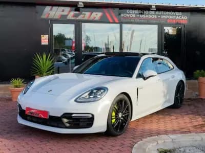 Vendo Porsche Panamera Sport Turismo 2020 - 72990 EUR, 132000 km - AUTO.MOTO.pt