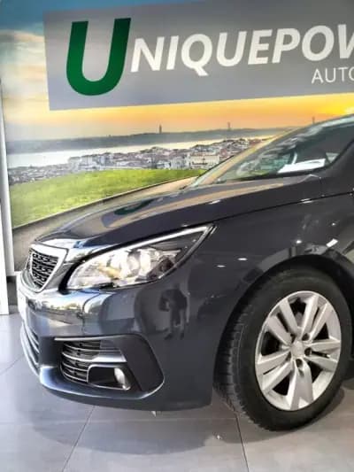 Vendo Peugeot 308 SW 2020 - 10990 EUR, 139592 km - AUTO.MOTO.pt