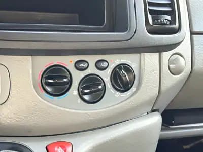 Vendo Opel Vivaro 2014 - 10990 EUR, 322000 km - AUTO.MOTO.pt