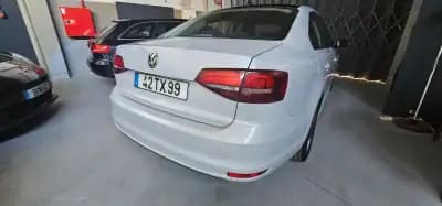 Vendo Volkswagen Jetta 2017 - 8990 EUR, 260000 km - AUTO.MOTO.pt