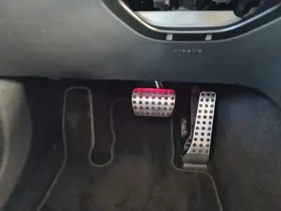 Sell Mercedes-Benz GLC 300 2021 - 46990 EUR, 61000 km - AUTO.MOTO.pt