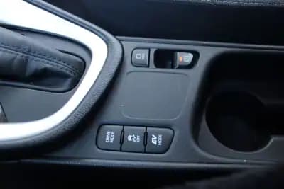 Sell Toyota Yaris 2021 - 19400 EUR, 90004 km - AUTO.MOTO.pt