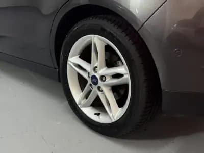 Vendo Ford Grand C-Max 2016 - 9950 EUR, 108000 km - AUTO.MOTO.pt