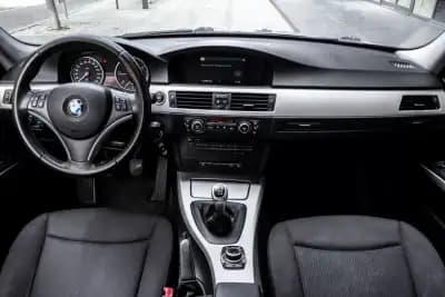 Sell BMW 318 2009 - 8990 EUR, 251602 km - AUTO.MOTO.pt