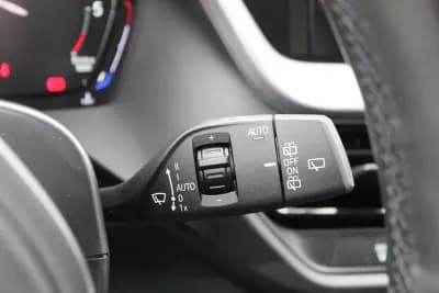 Vendo BMW 116 2020 - 22990 EUR, 121000 km - AUTO.MOTO.pt