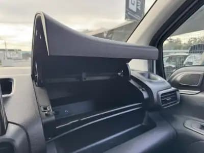 Vendo Peugeot Partner 2019 - 13990 EUR, 150000 km - AUTO.MOTO.pt