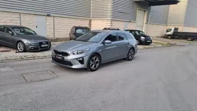 Vendo Kia Ceed SW 2018 - 12890 EUR, 154828 km - AUTO.MOTO.pt