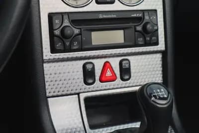 Vendo Mercedes-Benz SLK 200 2001 - 16880 EUR, 103000 km - AUTO.MOTO.pt