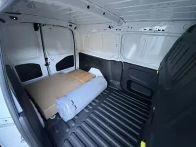 Sell Peugeot Partner 2020 - 12500 EUR, 156592 km - AUTO.MOTO.pt