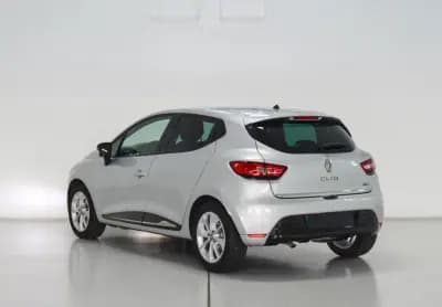 Sell Renault Clio 2016 - 13550 EUR, 109000 km - AUTO.MOTO.pt