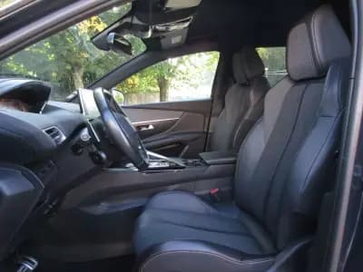 Vendo Peugeot 3008 2019 - 22990 EUR, 98000 km - AUTO.MOTO.pt