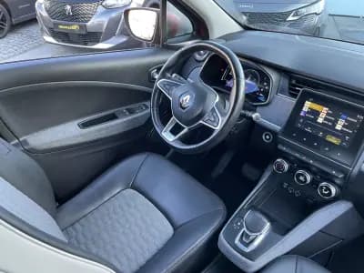Sell Renault Zoe 2020 - 15250 EUR, 74811 km - AUTO.MOTO.pt