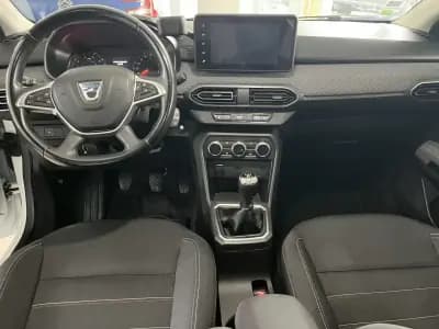 Vendo Dacia Jogger 2022 - 14900 EUR, 173000 km - AUTO.MOTO.pt