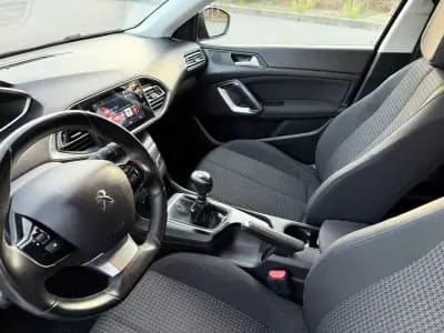 Vendo Peugeot 308 SW 2020 - 12900 EUR, 135154 km - AUTO.MOTO.pt