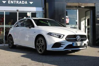 Vendo Mercedes-Benz A 250e 2020 - 24900 EUR, 81736 km - AUTO.MOTO.pt