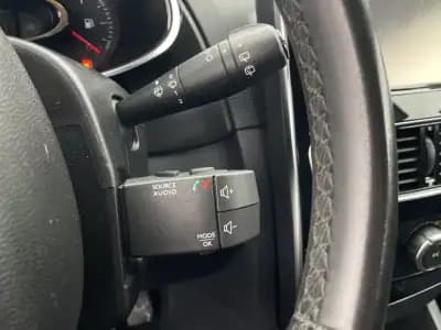 Vendo Renault Clio 2018 - 9600 EUR, 193898 km - AUTO.MOTO.pt