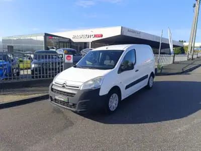 Sell Citroën BERLINGO 3 LUGARES 2017 - 9000 EUR, 220000 km - AUTO.MOTO.pt