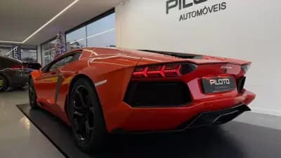 Sell Lamborghini Aventador 2012 - 349900 EUR, 17929 km - AUTO.MOTO.pt