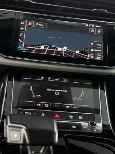 Vendo Audi Q8 2019 - 60000 EUR, 180000 km - AUTO.MOTO.pt