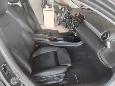 Vendo Mercedes-Benz A 220 Limousine 2020 - 30900 EUR, 30000 km - AUTO.MOTO.pt