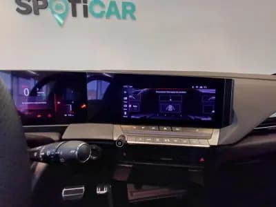 Sell Opel Astra 2023 - 31000 EUR, 11950 km - AUTO.MOTO.pt