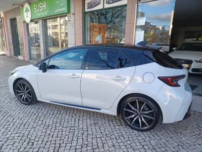 Sell Toyota Corolla 2024 - 34980 EUR, 32465 km - AUTO.MOTO.pt