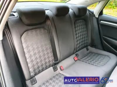 Sell Audi A3 Limousine 2014 - 12950 EUR, 164667 km - AUTO.MOTO.pt