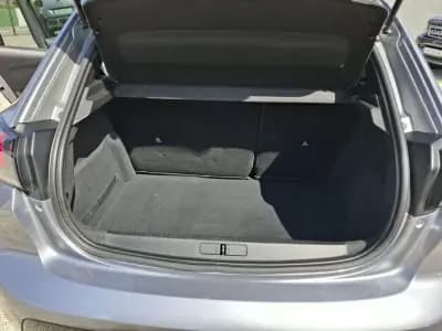 Vendo Peugeot 208 2021 - 16499 EUR, 82000 km - AUTO.MOTO.pt