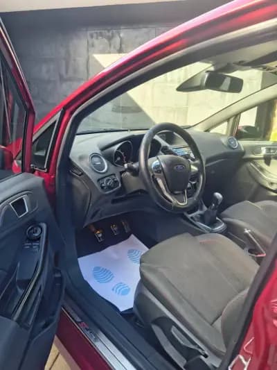 Sell Ford Fiesta 2017 - 10750 EUR, 128000 km - AUTO.MOTO.pt