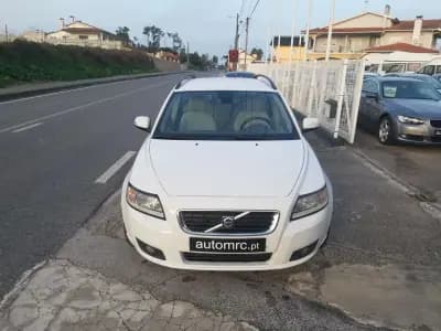 Sell Volvo V50 2009 - 6900 EUR, 276300 km - AUTO.MOTO.pt