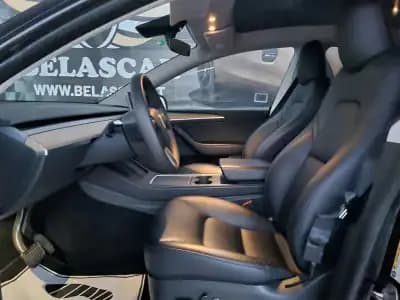 Vendo Tesla Model Y 2023 - 31900 EUR, 53000 km - AUTO.MOTO.pt