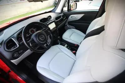 Vendo Jeep Renegade 2018 - 15990 EUR, 115600 km - AUTO.MOTO.pt