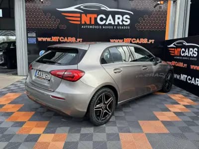 Vendo Mercedes-Benz A 180 2020 - 23900 EUR, 96785 km - AUTO.MOTO.pt