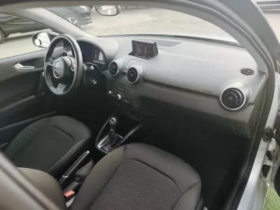 Vendo Audi A1 Sportback 2013 - 13650 EUR, 133563 km - AUTO.MOTO.pt