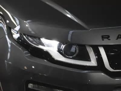 Vendo Land Rover Range Rover Evoque 2015 - 19990 EUR, 145000 km - AUTO.MOTO.pt